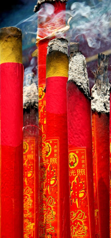 How To Burn Incense Sticks - incenseocean