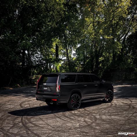 Cadillac Escalade ESV's Got the Hots for the Dark Side - autoevolution