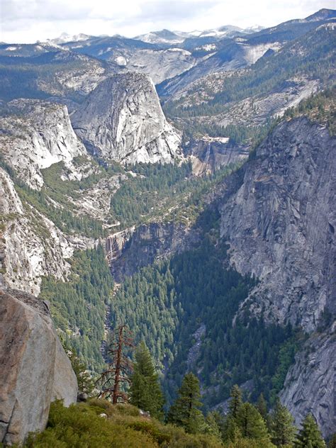 The Merced River - reflections: Panorama Trail, Yosemite National Park ...