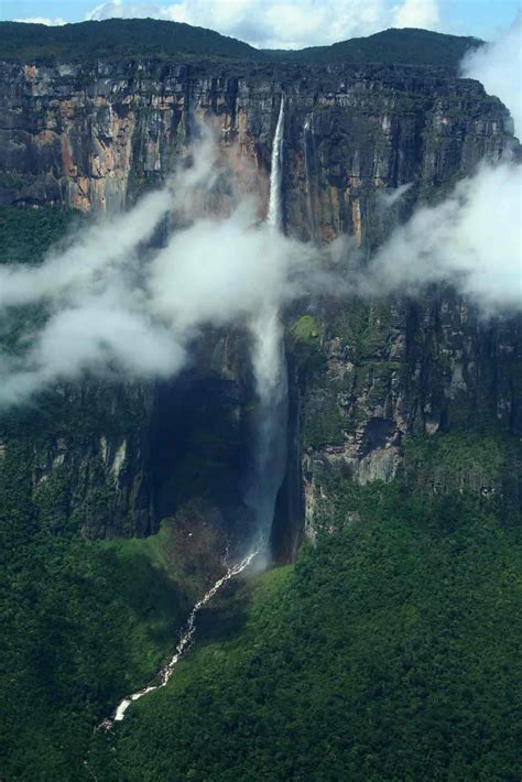 Auyantepui location of Angel Falls ~ Cliffs & Canyon