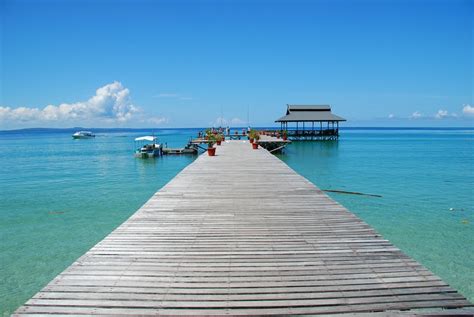 The 7 Best Beaches to Visit in Borneo