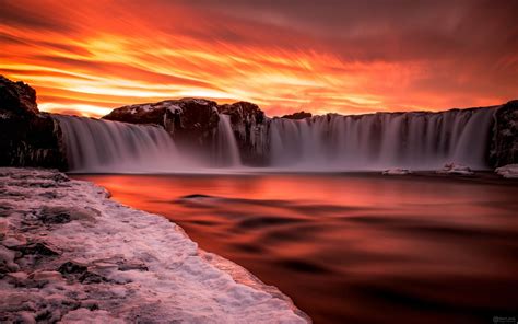 Winter sunset at Goðafoss Waterfall in Northern Iceland [OC] [2500x1562] | Waterfall paintings ...