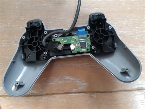 The playstation classic controller just has a micro usb connector in it : r/mildlyinteresting