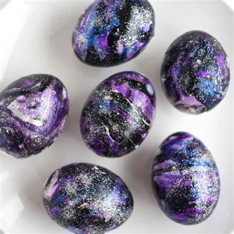 DIY Galaxy Easter Eggs | Nail Polish and Glitter Easter Eggs