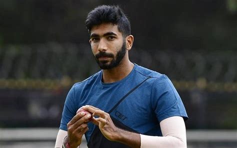 Jasprit Bumrah Full Biography, Records, Height, Weight, Age, Wife ...