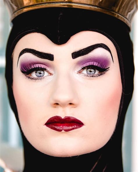 Evil Queen | Evil queen costume, Evil queen makeup, Evil queen costume diy