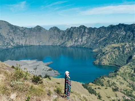 Danau Di Gunung Rinjani - Homecare24