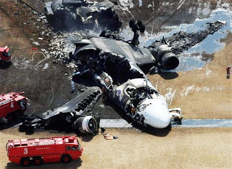 How 2 FedEx MD-11Fs Suffered Similar Crashes 12 Years Apart