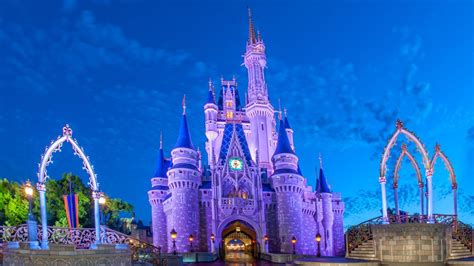 Download Florida Cinderella Castle Castle Man Made Walt Disney World 4k Ultra HD Wallpaper