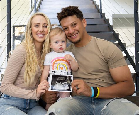 Patrick Mahomes' wife Brittany Mahomes dismisses NFL fans' labor rumors ...