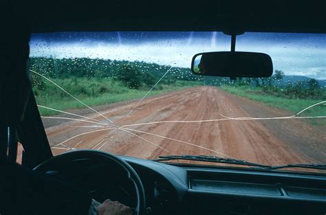 Is it Dangerous to Drive With a Cracked Windshield?