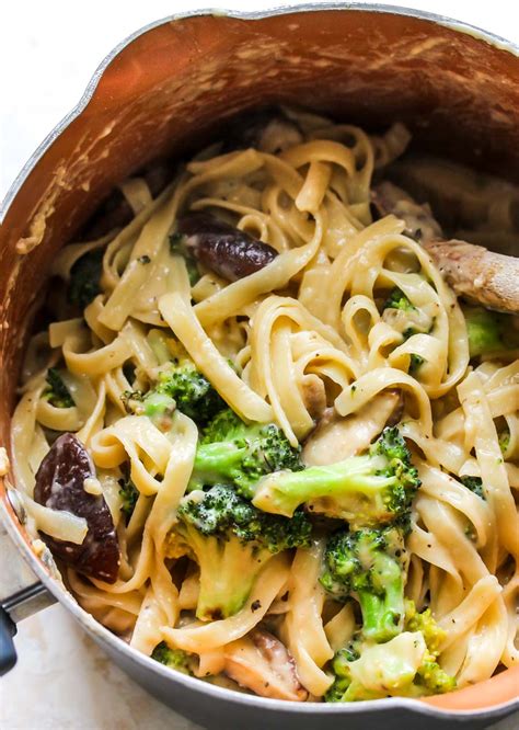 Broccoli and Mushroom Fettuccine - Dishing Out Health