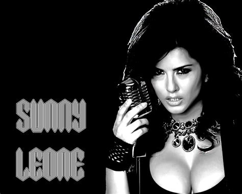 Sunny Leone | Rockstar, sunny, , corkstar, coxefgun, leone HD wallpaper ...