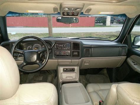 2000 Chevrolet Suburban - Interior Pictures - CarGurus