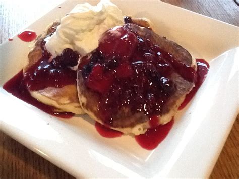 Mixed berry sauce, so good & easy!! | Mixed berry sauce, Breakfast ...