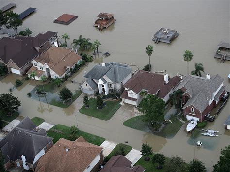 In Texas, Home Sellers Must Now Disclose More About The Risk Of Flooding | KUT