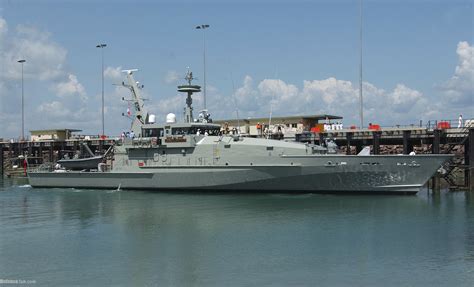 The RAN's first Armidale class patrol boat on trials. It's armed with a 25m | Defence Forum ...