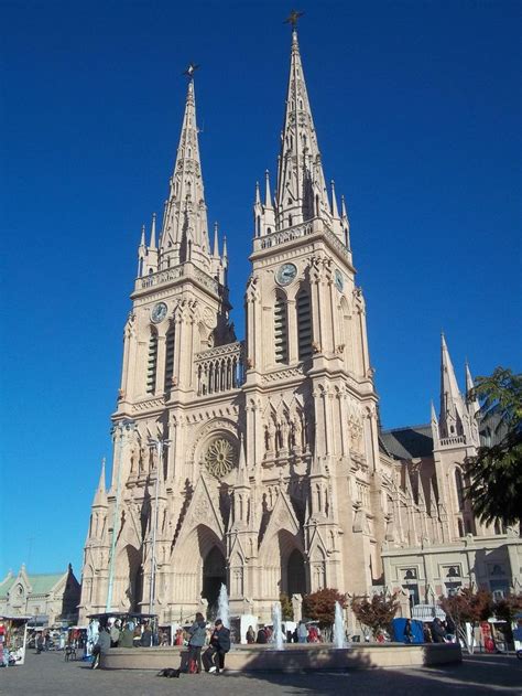 Basilica de Lujan (Bs.As.-Argentina) | Cathedral, Landmarks, Barcelona ...