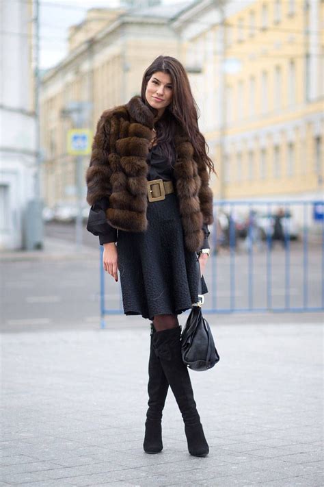 Street Style: From Russia with Love... | Pretty winter outfits, Short fur coat, Street style