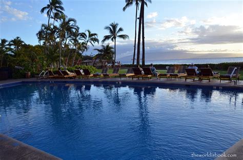 Maui Family Lodging: Royal Lahaina Resort - The World Is A Book