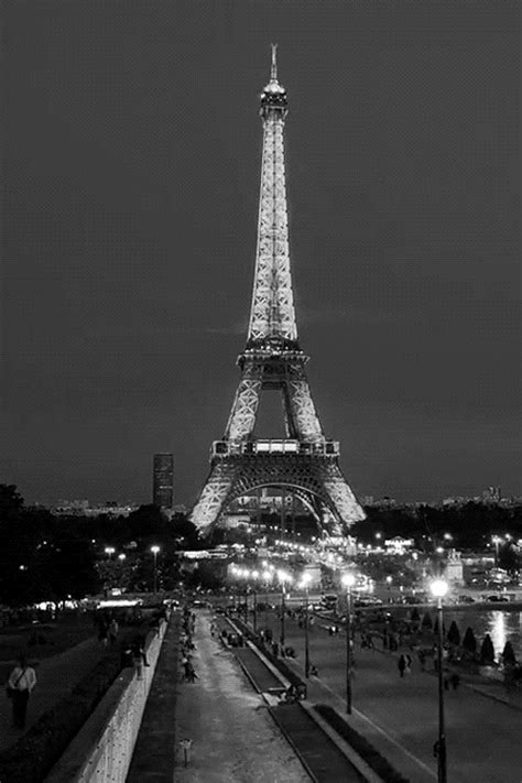 animated eiffel tower Eiffel tower cartoon animated hd paris transparent 1000 clipart pngitem ...