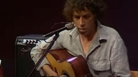 Relive The Legend Of Bert Jansch Perform the Folk Classic “Blackwaterside”