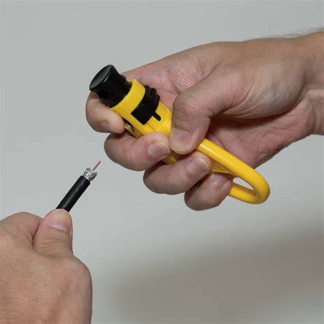 Coax Cable Installation Kit with Zip Pouch - VDV026-211 | Klein Tools Australia