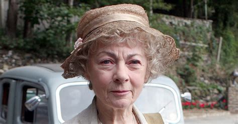 Geraldine McEwan, Actress Known for Miss Marple Role, Dies at 82 - The New York Times