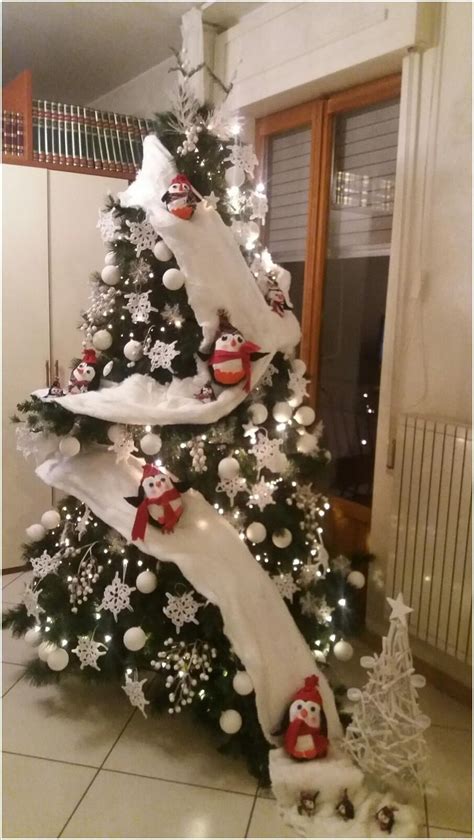 10 Creative Christmas Tree Ideas