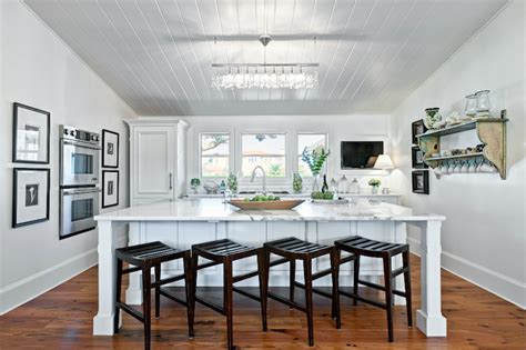 Beadboard Kitchen Ceiling - Cottage - kitchen - Beach Chic Design