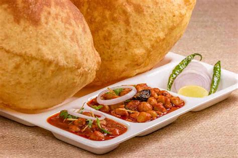 Chole Bhature Near Me - Chole Bhatura Recipe How To Make Chole Bhatura ...