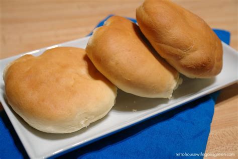 The Best Homemade Hamburger Buns Recipe - Retro Housewife Goes Green