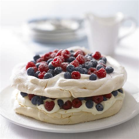 Pavlova recipe: How to make a show-stopping pavlova | Dessert Recipes ...