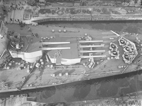 HM SHIPS IN DRYDOCK. 1 NOVEMBER 1943, ROSYTH. | Imperial War Museums