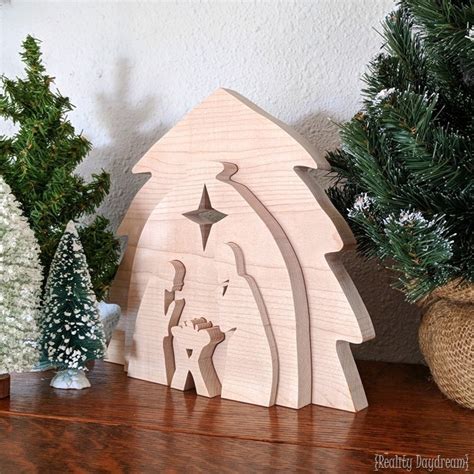 Wooden Nativity Set Tutorial (EASY!) - with a FREE Scroll Saw Pattern! | Scroll saw patterns ...