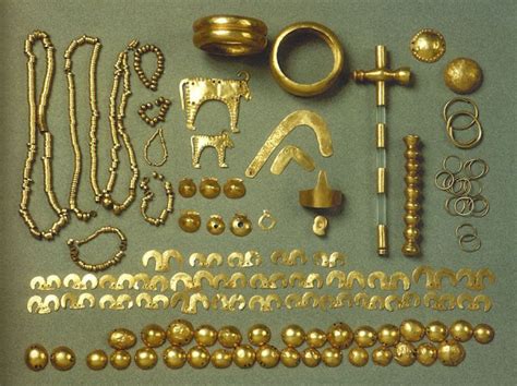 The "Oldest Gold of Humanity" Was Interred in the Varna Necropolis ...