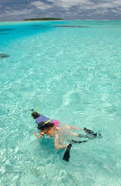 10+ Snorkeling Cook Islands Aitutaki Couple Stock Photos, Pictures ...