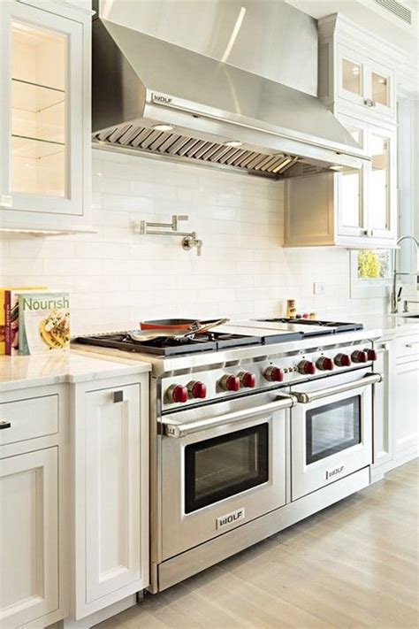 The Different Types of Range Hoods for Your Kitchen — Wood & Co.