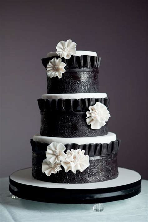 Black White Wedding Cake Decoration : Cake Ideas by Prayface.net