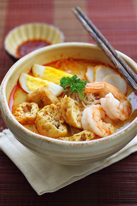 Get Stuffed!: Seafood Laksa recipe - Easy coconut curry