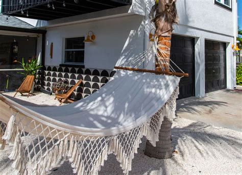 A Family-Owned Inn on Anna Maria Island Gets a Retro Remake | Sarasota Magazine