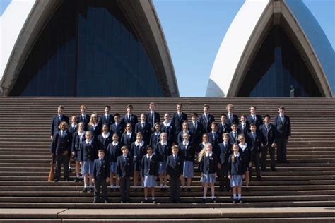 St Andrew’s Cathedral School Choir Performance | London Bridge City