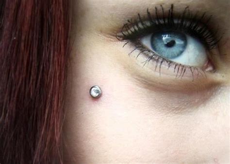 Piercing anti arcade - microdermal | Microdermal piercing, Dermal piercing, Face piercings