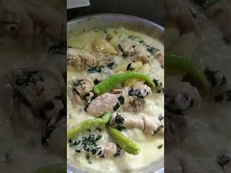 SUPER DELICIOUS CHICKEN GINATAAN WITH PAPAYA AND MALUNGGAY LEAVES #Shorts - YouTube