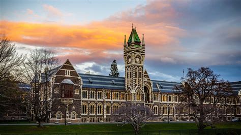 ¿Cuál es la universidad más antigua de Europa, y la más linda del mundo?