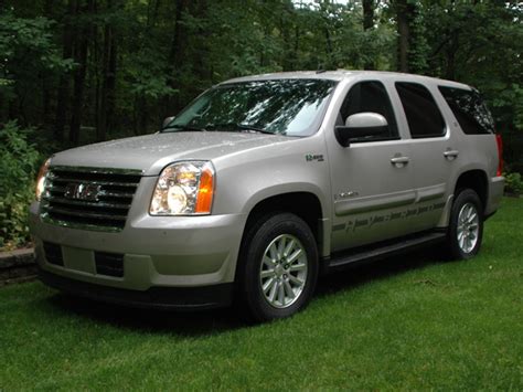 2008 GMC Yukon Hybrid Review