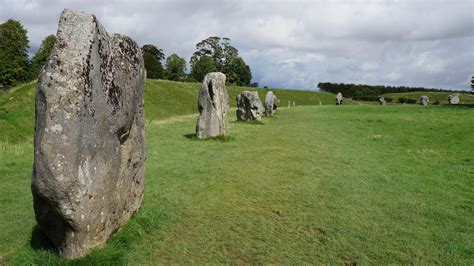 Avebury Stone Circle Walk