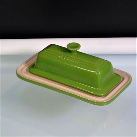 Le Creuset Butter Dish Green Enamel Stoneware 1/4 LB #15-26 #LeCreuset in 2021 | Le creuset ...