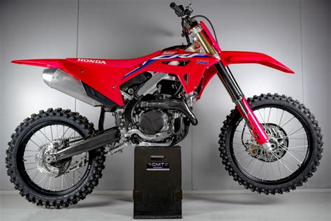 CMT Compositi | Parapompa posteriore in carbonio per Honda CRF 450 R 2021 - 2022 - 2023 - 2024