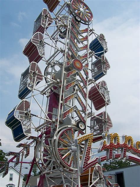 Zipper 1 | The best ride in the whole fair. | By: post406 | Flickr - Photo Sharing!